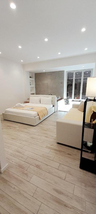 Barbara Classy Apartments 103 Syracuse ภายนอก รูปภาพ