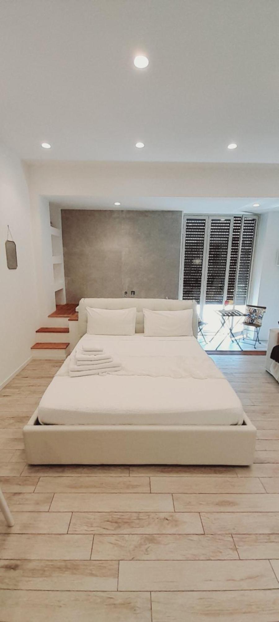 Barbara Classy Apartments 103 Syracuse ภายนอก รูปภาพ